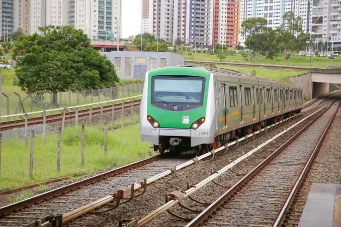 Falta de funcionário atrasa abertura de estação do Metrô-DF em Samambaia